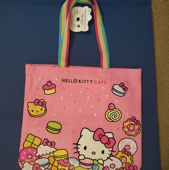 Handbags - Tote bags